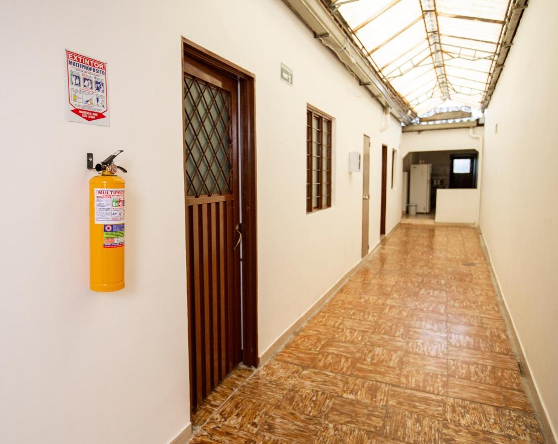 Komodo Alojamiento- Hostal Autoservicio - Ubicado Muy Cerca Al Centro Historico -Habitaciones Con Bano Privado, Wifi , Cama 2X2 Popayán Exterior foto