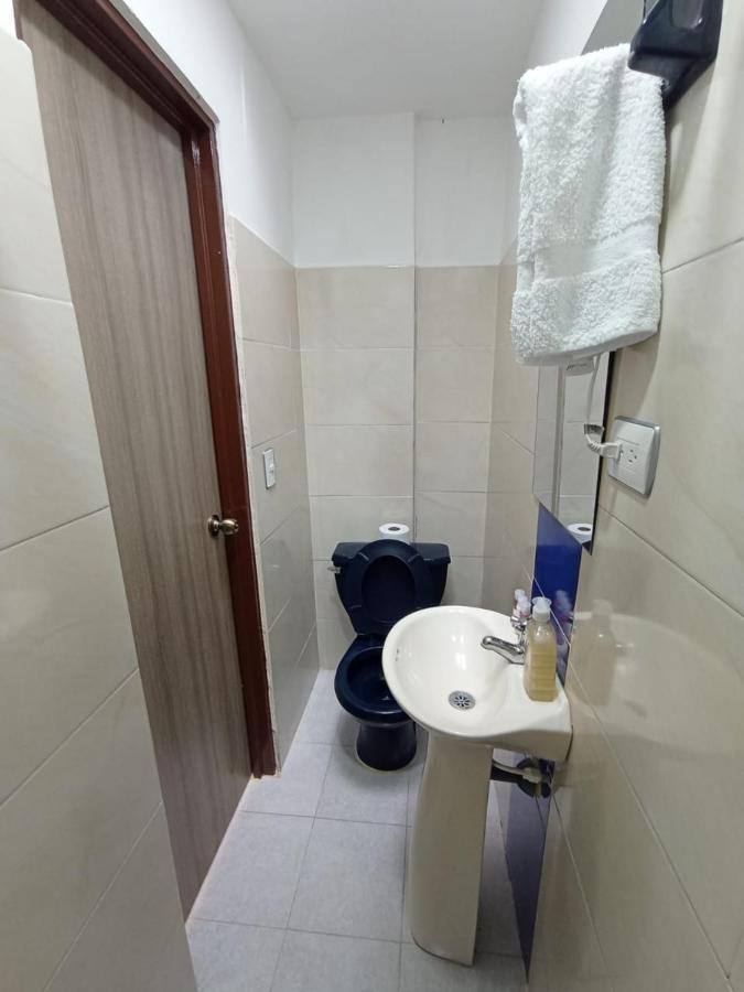 Komodo Alojamiento- Hostal Autoservicio, Ubicado Cerca Al Centro Historico - Bano Privado, Wifi , Cama 2X2 Y Agua Caliente Y Cocina Compartida Popayán Exterior foto