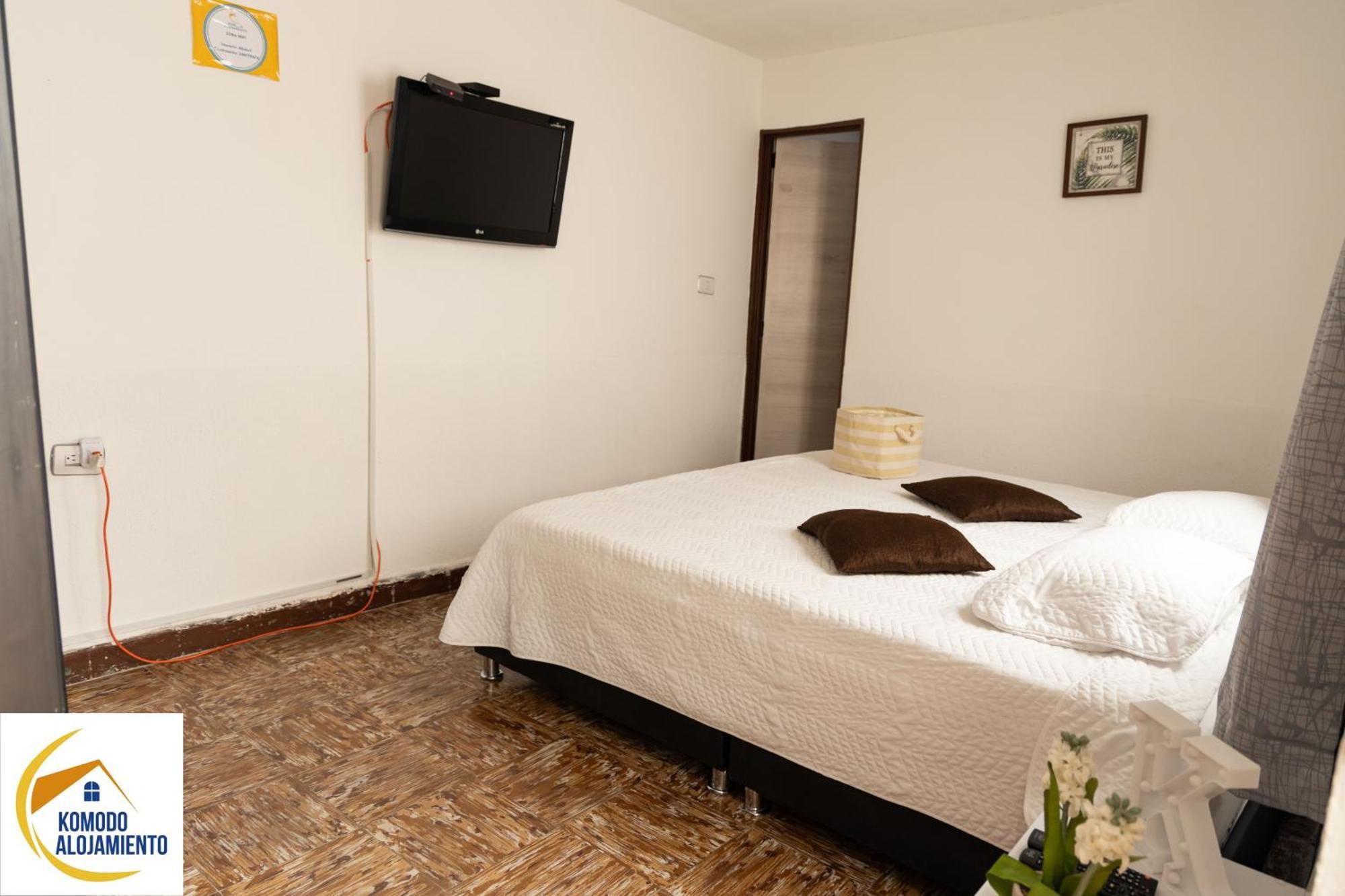 Komodo Alojamiento- Hostal Autoservicio, Ubicado Cerca Al Centro Historico - Bano Privado, Wifi , Cama 2X2 Y Agua Caliente Y Cocina Compartida Popayán Exterior foto
