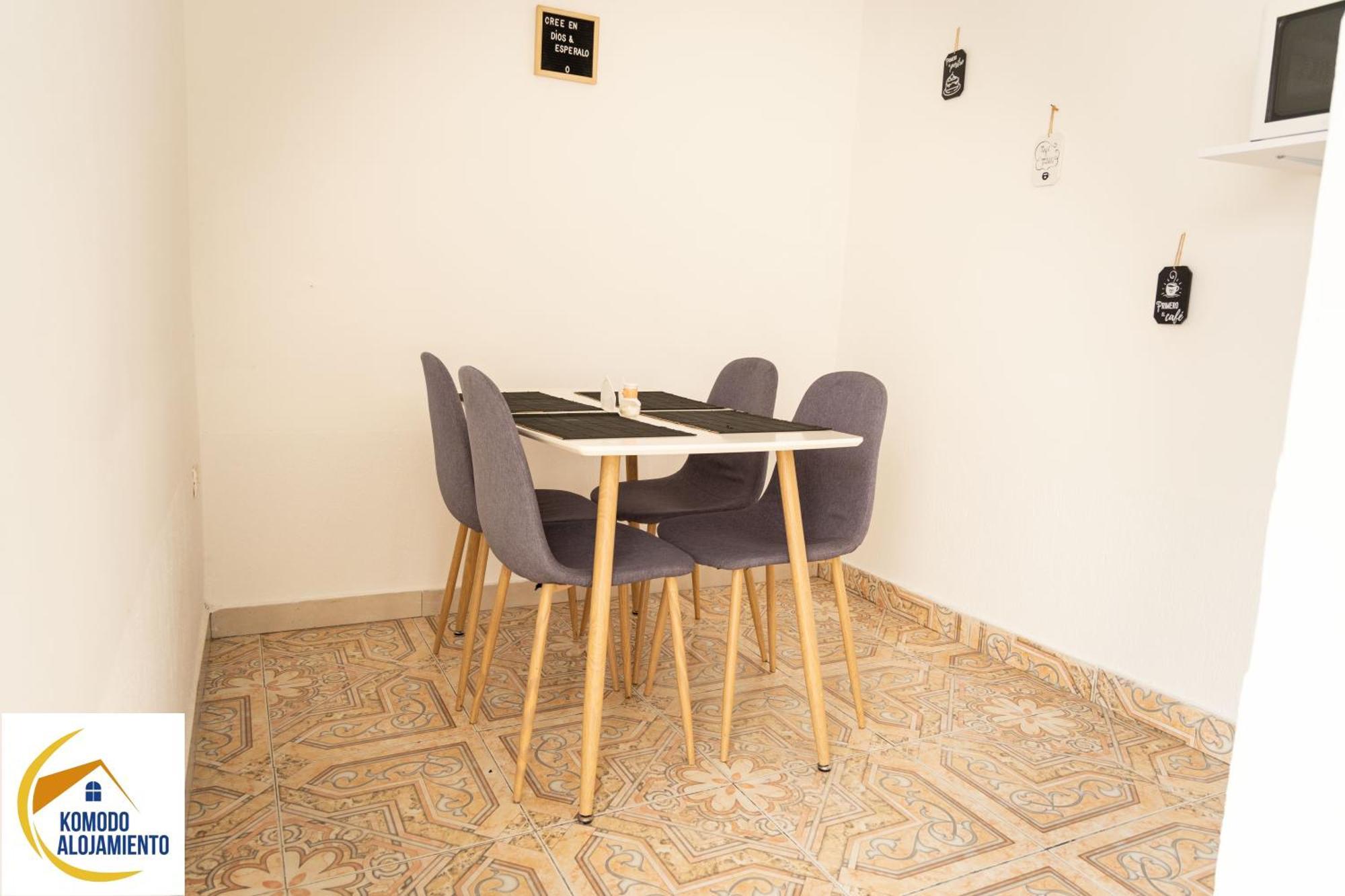 Komodo Alojamiento- Hostal Autoservicio, Ubicado Cerca Al Centro Historico - Bano Privado, Wifi , Cama 2X2 Y Agua Caliente Y Cocina Compartida Popayán Exterior foto